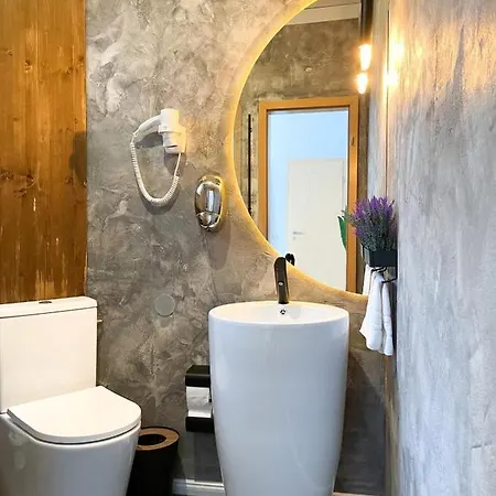 Shard Boutique Hotel-adult Only 3* Braszów