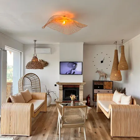 Shard Boutique Hotel-adult Only Guest house Brasov