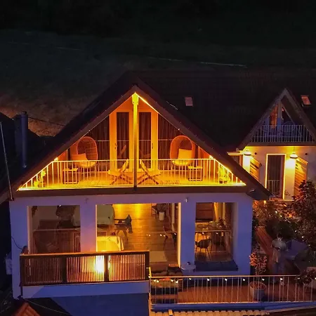 Shard Boutique Hotel-adult Only Brasov