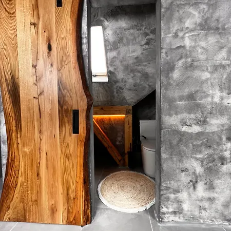 Shard Boutique Hotel-adult Only Brașov