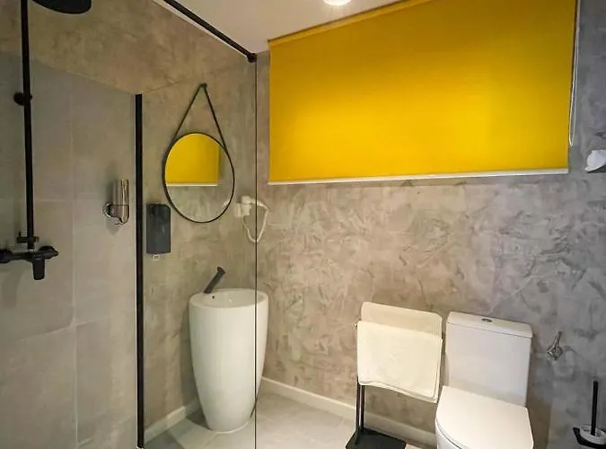 Shard Boutique Hotel-adult Only Brașov