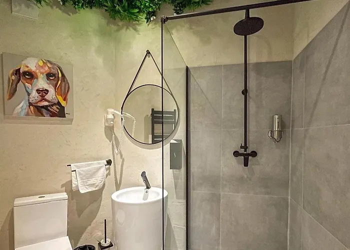 Shard Boutique Hotel-adult Only Pensiune