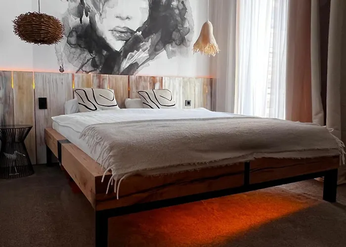 Shard Boutique Hotel-adult Only Pensiune 3*