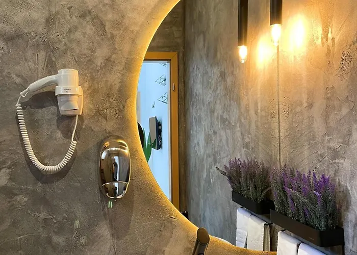 Shard Boutique Hotel-adult Only Pensiune 3*