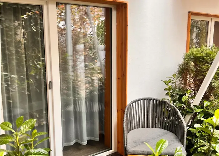 Shard Boutique Hotel-adult Only Guest house Brasov