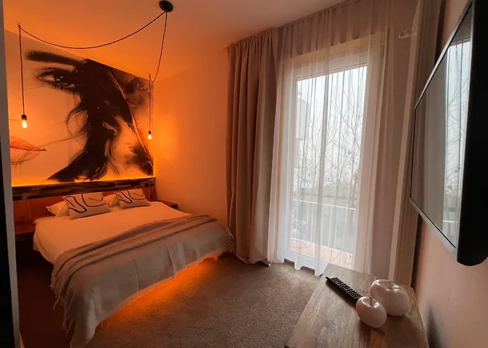 Shard Boutique Hotel-adult Only Pensiune