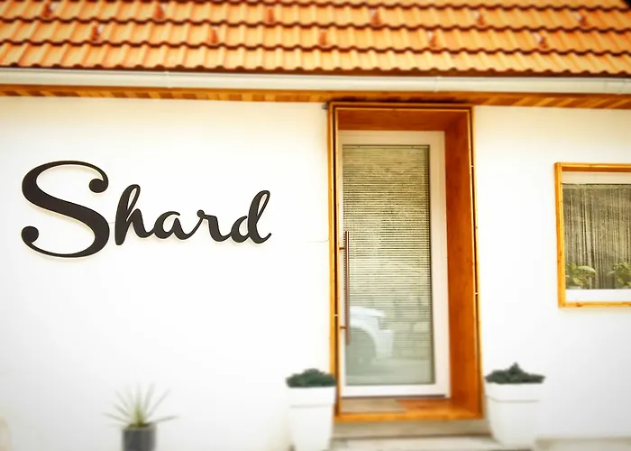 Shard Boutique Hotel-adult Only Brasov